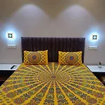 The Dream House Dlf Moti Nagar