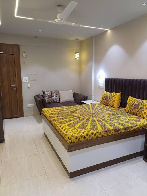 Apartment The Dream House Dlf Moti Nagar *