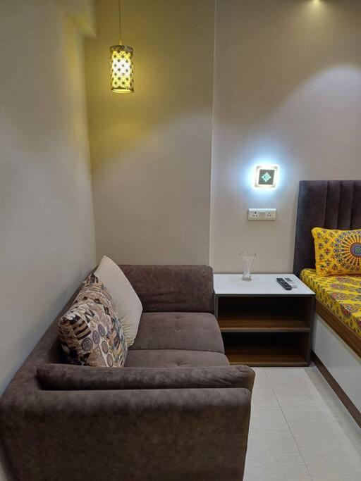The Dream House Dlf Moti Nagar *